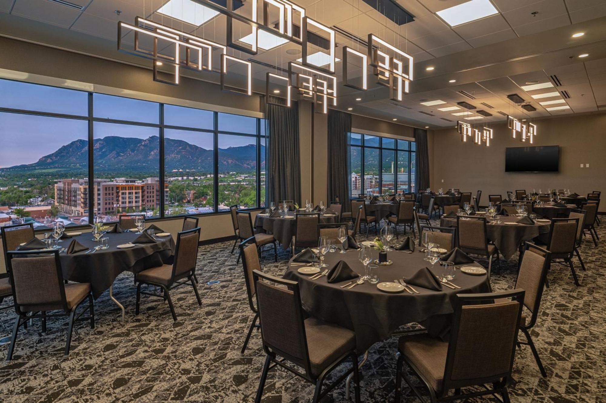 Hotel Element Colorado Springs Downtown Exterior foto
