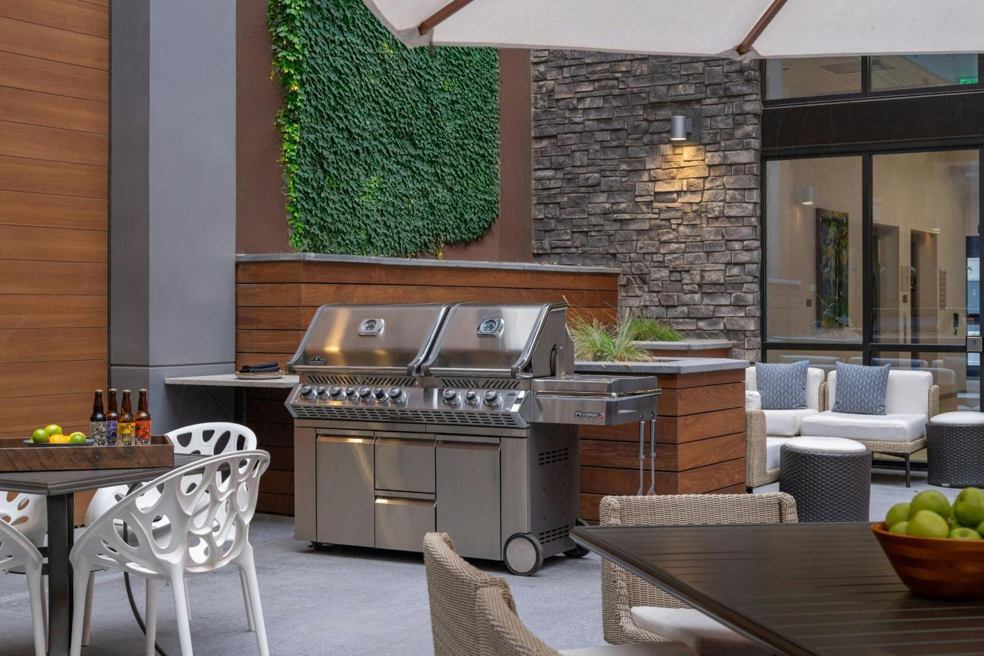 Hotel Element Colorado Springs Downtown Exterior foto
